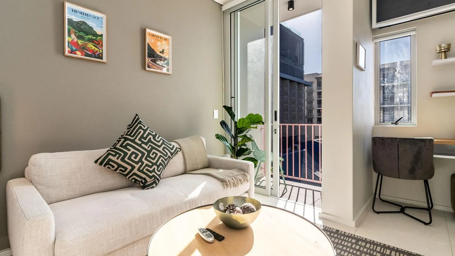 The Rose 507: Studio Apartment With Rooftop Pool ケープタウン
