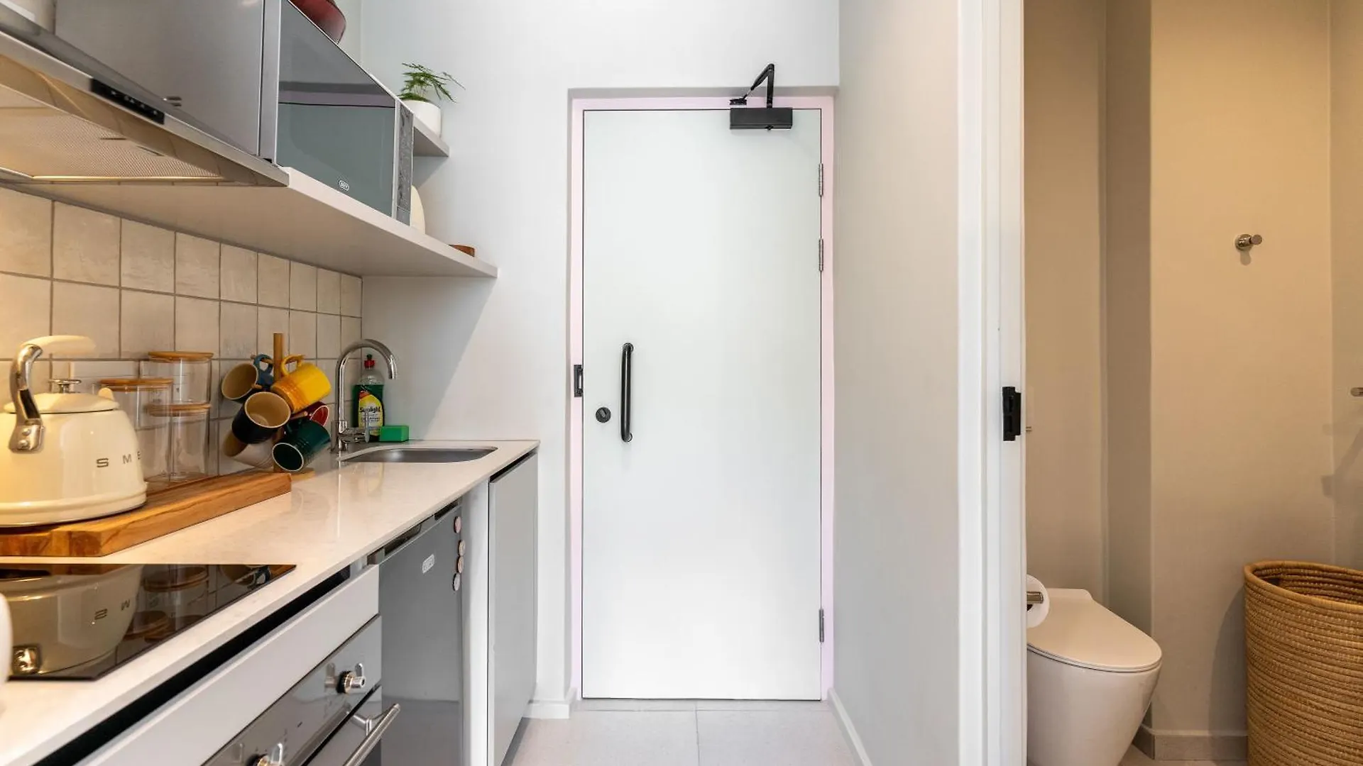 The Rose 507: Studio Apartment With Rooftop Pool Cape Town