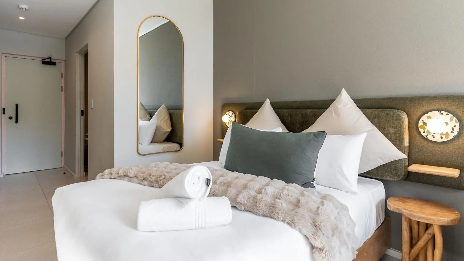 The Rose 507: Studio Apartment With Rooftop Pool Cape Town 0*,