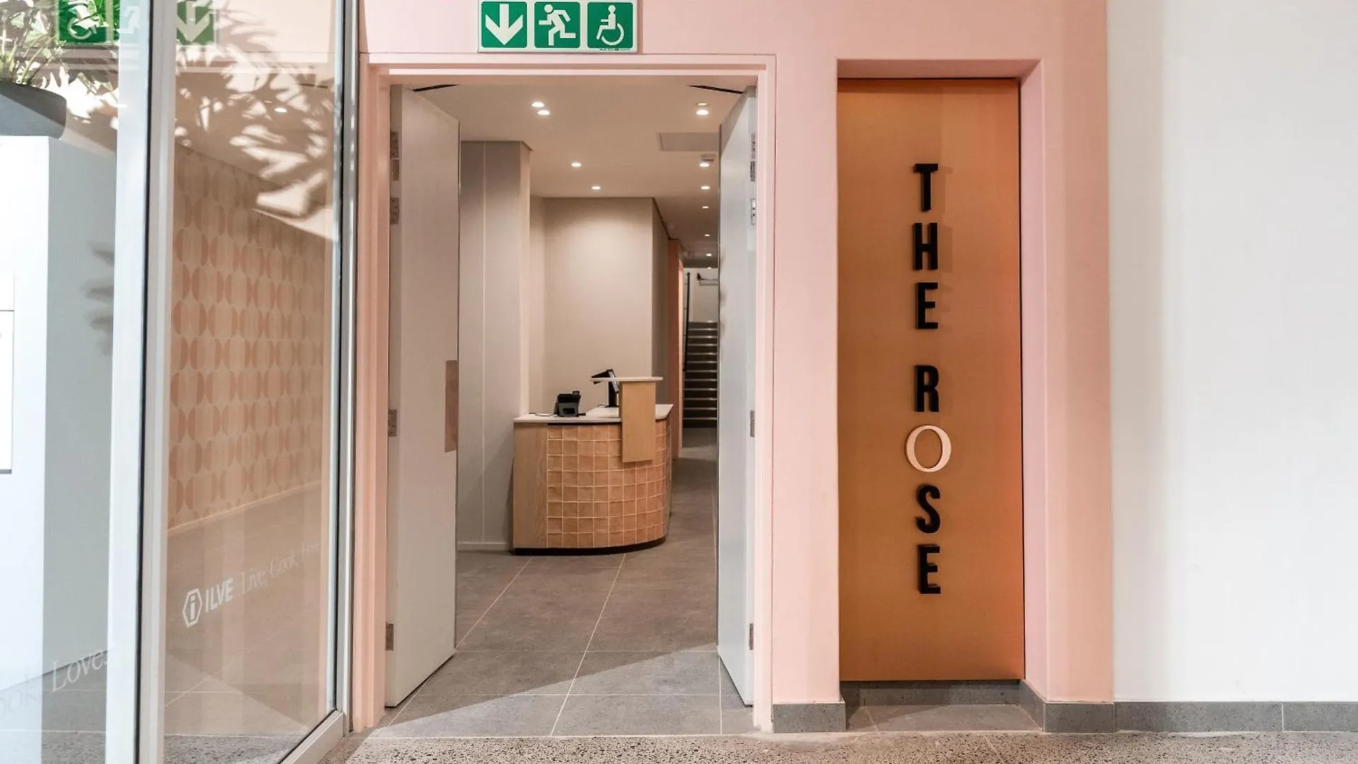 The Rose 507: Studio Apartment With Rooftop Pool Cape Town